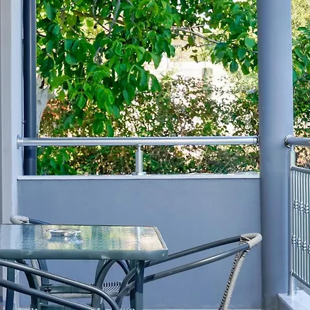 Kentrikon Iii Apartmanhotel Limenária
