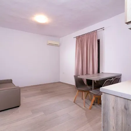 Apartmanhotel Kentrikon Iii Limenária