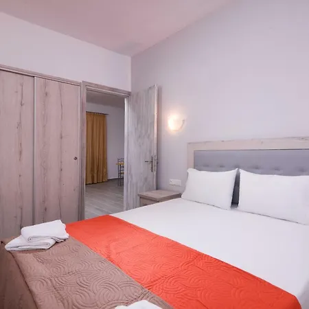 Kentrikon Iii 3* يميناريا