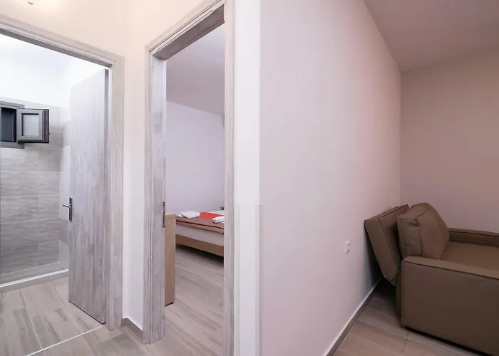 Kentrikon Iii 3* يميناريا