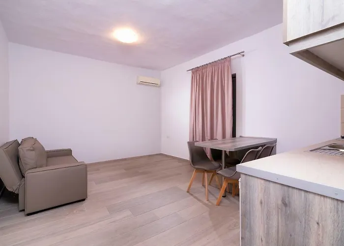 Apart Otel Kentrikon Iii Limenaria (Thasos)